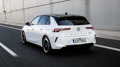 Opel Astra GSe 5
