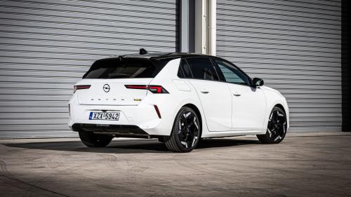 Opel Astra GSe 7