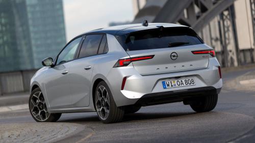 Opel Astra Hybrid 2