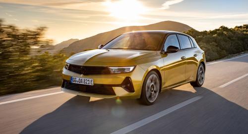 Opel Astra PHEV 4