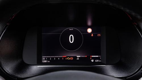 Opel Corsa 1.5D vs Renault Clio 1.5 Blue dCi 100 11