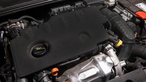 Opel Corsa 1.5D vs Renault Clio 1.5 Blue dCi 100 15