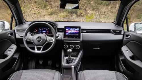 Opel Corsa 1.5D vs Renault Clio 1.5 Blue dCi 100 16