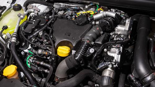 Opel Corsa 1.5D vs Renault Clio 1.5 Blue dCi 100 21