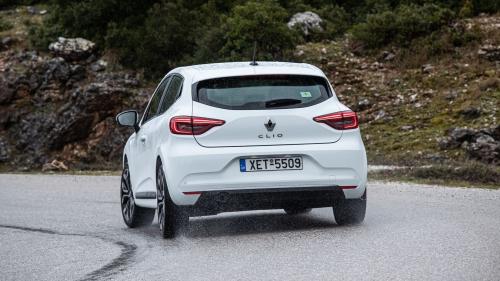 Opel Corsa 1.5D vs Renault Clio 1.5 Blue dCi 100 7