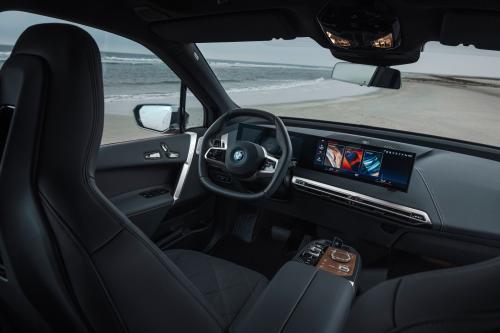 bmw ix m60