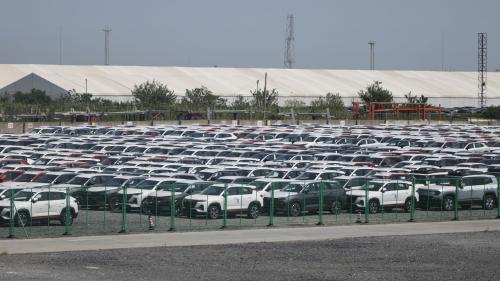 Parked chinese EVs 2