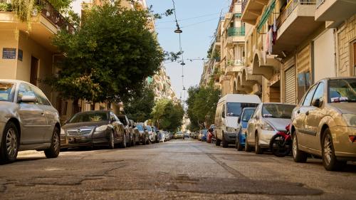 θέσεις parking