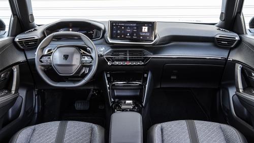Peugeot 2008 1.2 Hybrid 5