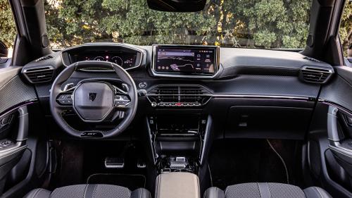 Peugeot 2008 4