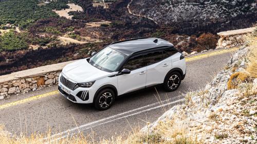 Peugeot 2008 4