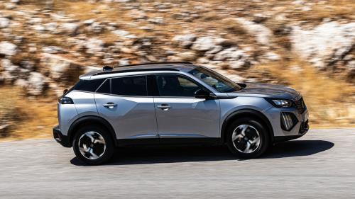 Peugeot 2008 Hybrid e-DCS6 136PS 3