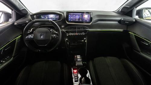 Peugeot 208 10