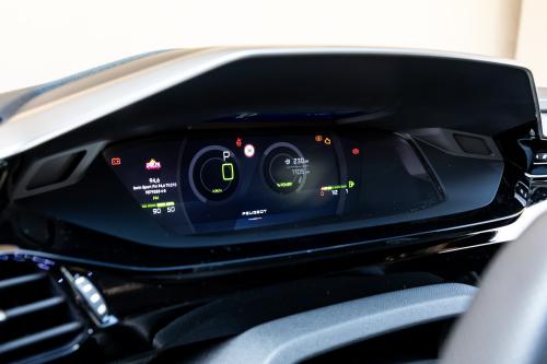 Peugeot 408 1.2 Hybrid