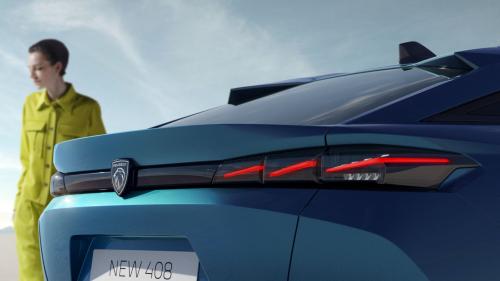 Peugeot 408 3