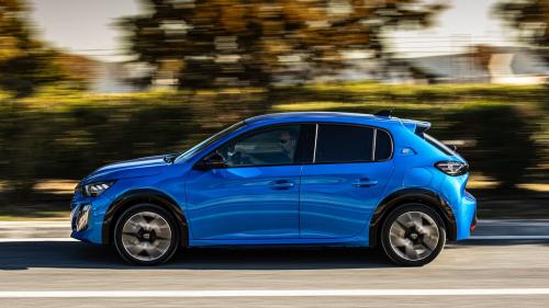 Peugeot E-208