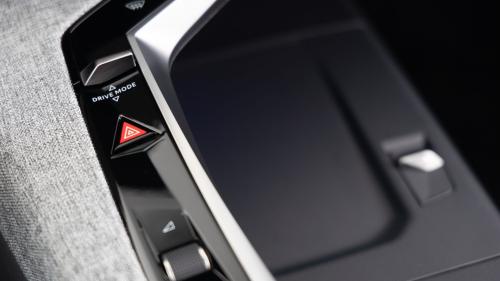 Peugeot E-3008 2024 14