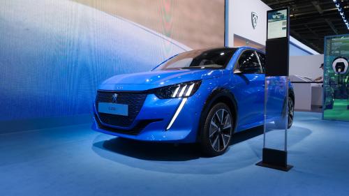 Peugeot e-208