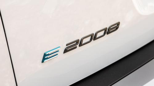 Peugeot e-2008 2023 9
