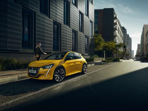 Peugeot-208
