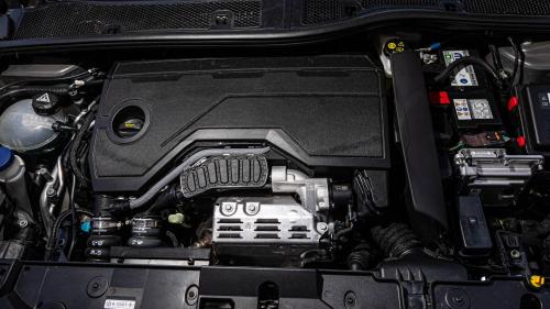 Peugeot 208 Hybrid Style Plus 