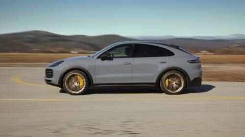 Porsche Cayenne Coupe Turbo GT 2