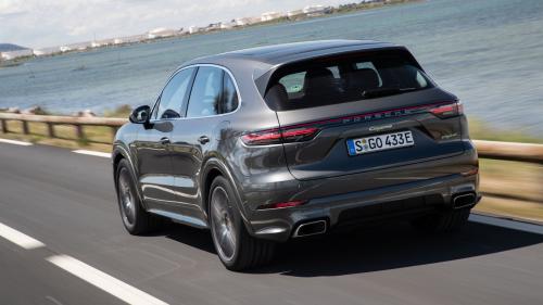 Porsche Cayenne E-Hybrid 2
