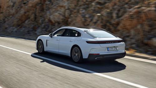 Porsche Panamera E-Hybrid 2024 2