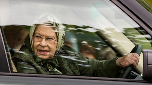 Queen Elizabeth car driving 5