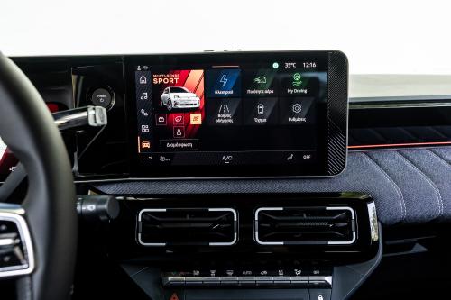 Renault 5 E-Tech Electric vs MINI Cooper SE