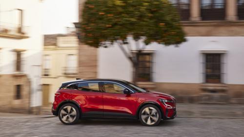 Renault Megane E-TECH Electric 2