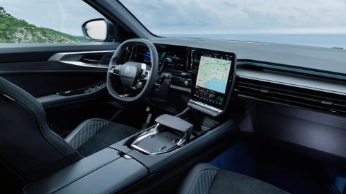 Renault Rafale Hyper Hybrid E-Tech 4x4: