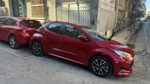 παράνομη στάθμευση