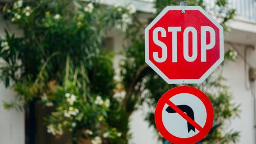 Πινακίδα STOP