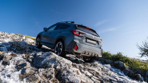 Subaru Crosstrek 2.0 e-Boxer 2024 6