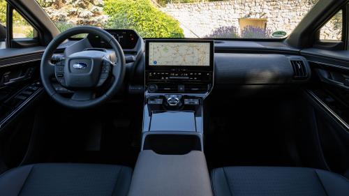 Subaru Solterra EV 7