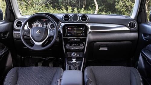Suzuki Vitara Hybrid 2023 7