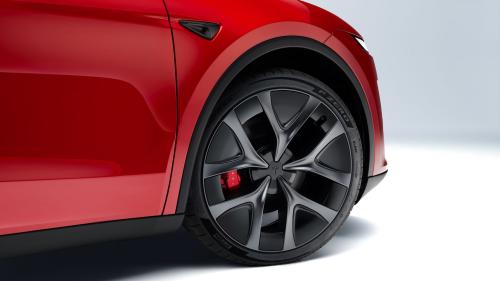 Tesla - New Model Y Performance 4