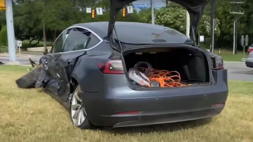 Tesla Model 3 Crash 4