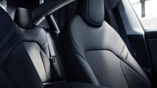Οδηγούμε στην Ελλάδα το νέο Tesla Model 3 RWD | carandmotor.gr