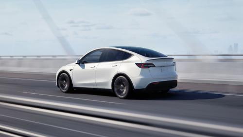 Tesla Model Y Long Range RWD 4