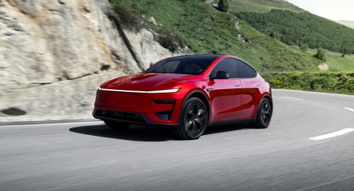 Tesla Model Y Performance 2025 1