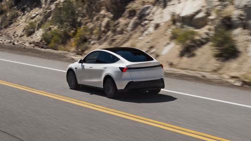 Tesla Model Y Standart 2025 2