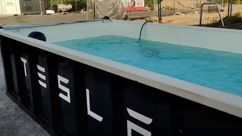Tesla Super Pool 3