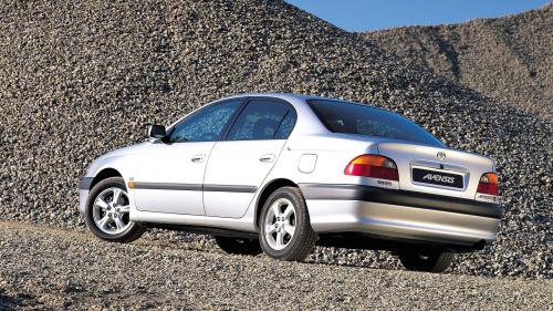Toyota Avensis 1997 6