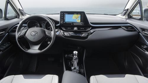 Toyota C-HR 2