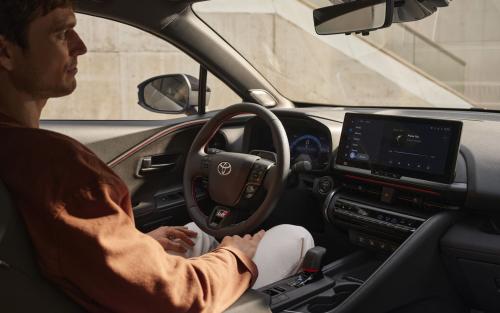 Toyota C-HR 2023 4