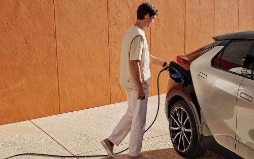 Toyota C-HR 2023 9