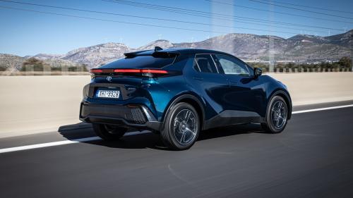 Toyota C-HR 2