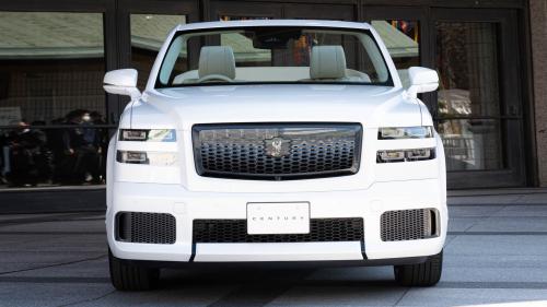Toyota Century Sumo